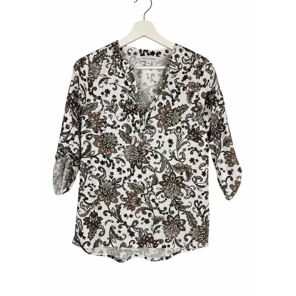 Emily Daniels Pullover lightweight blouse size small